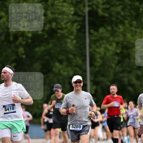 29.06.2025 - hella hamburg halbmarathon Dr. Thomas Lammeyer http://msf.ph/oto/8437312 29.06.2025 10:55:45 Kennedybrücke 1617, 1930, 2202, 2380, 2484, 2485, 2736, 2778, 3229, 3838, 4652, 4771, 5286, 5289, 5357, 6091, 6945, 7012, 7769, 7938, 7992, 8410, 9166, 9167, 9933, 10521, 10552, 10636, 10673 meine-sportfotos.de