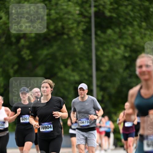 29.06.2025 - hella hamburg halbmarathon Dr. Thomas Lammeyer http://msf.ph/oto/8437738 29.06.2025 10:55:58 Kennedybrücke 1203, 1404, 1418, 1617, 1930, 2202, 2380, 2484, 2485, 2736, 2778, 3038, 3838, 4652, 4878, 5062, 5286, 5289, 5357, 5394, 5716, 6091, 6945, 6954, 7012, 7770, 7771, 7825, 7938, 7992, 8040, 8200, 8410, 8621, 10521, 10552, 10614, 10636, 10673 meine-sportfotos.de