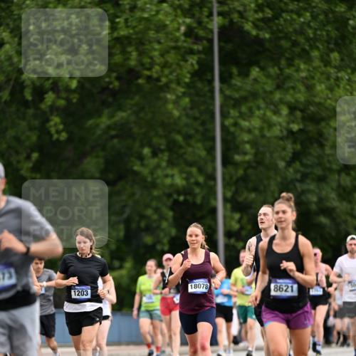 29.06.2025 - hella hamburg halbmarathon Dr. Thomas Lammeyer http://msf.ph/oto/8437816 29.06.2025 10:56:00 Kennedybrücke 1203, 1404, 1418, 1617, 2202, 2484, 2485, 2736, 2778, 3038, 3838, 4652, 4878, 5062, 5286, 5289, 5357, 5394, 5716, 6091, 6945, 6954, 7012, 7770, 7771, 7825, 7938, 7992, 8040, 8200, 8410, 8621, 9462, 10521, 10552, 10614, 10636, 10673, 10830 meine-sportfotos.de