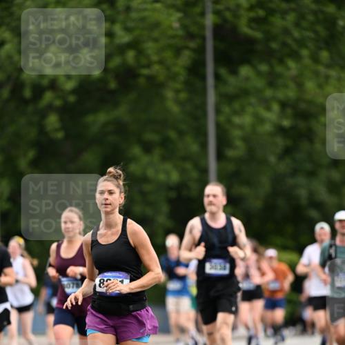 29.06.2025 - hella hamburg halbmarathon Dr. Thomas Lammeyer http://msf.ph/oto/8437894 29.06.2025 10:56:02 Kennedybrücke 1203, 1404, 1418, 1617, 2202, 2484, 2485, 2736, 2778, 3038, 4652, 4878, 5062, 5286, 5289, 5357, 5394, 5534, 5716, 6091, 6945, 6954, 7770, 7771, 7825, 7992, 8040, 8200, 8410, 8621, 9462, 9590, 10521, 10552, 10614, 10636, 10673, 10830 meine-sportfotos.de