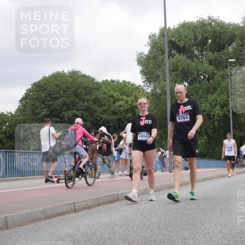 29.06.2025 - hella hamburg halbmarathon Luisa Fischer http://msf.ph/oto/8437931 29.06.2025 10:58:05 Kennedybrücke 9764, 10043, 13316, 1767, 1779, 5185, 5430, 5500, 6279, 6988, 8801, 8803, 9764, 10331 meine-sportfotos.de
