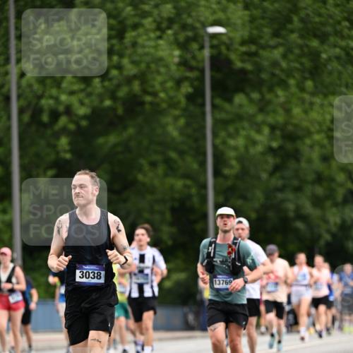 29.06.2025 - hella hamburg halbmarathon Dr. Thomas Lammeyer http://msf.ph/oto/8437933 29.06.2025 10:56:04 Kennedybrücke 1203, 1404, 1418, 1617, 2484, 2485, 2736, 2778, 3038, 4652, 4878, 5062, 5357, 5394, 5534, 5716, 6091, 6945, 6954, 7770, 7771, 7825, 7992, 8040, 8200, 8621, 9460, 9462, 9590, 10521, 10552, 10614, 10673, 10830 meine-sportfotos.de