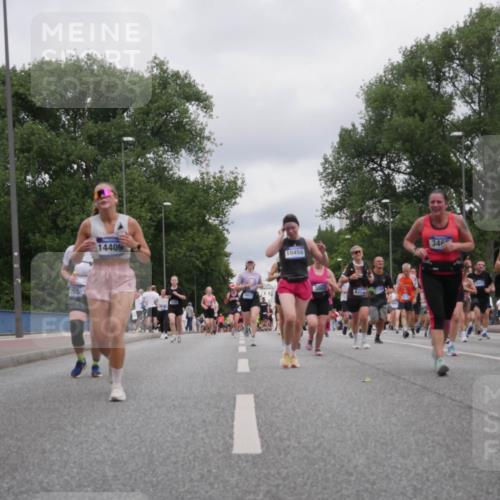 29.06.2025 - hella hamburg halbmarathon Luisa Fischer http://msf.ph/oto/8438246 29.06.2025 10:58:27 Kennedybrücke 55, 14409, 10458, 410, 346, 6839, 3467, 1198, 1263, 2632, 3002, 3157, 3465, 3467, 3761, 3795, 4191, 4192, 4971, 5392, 5727, 6839, 6982, 8012, 8403, 10686 meine-sportfotos.de