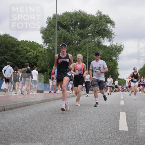 29.06.2025 - hella hamburg halbmarathon Luisa Fischer http://msf.ph/oto/8438403 29.06.2025 10:58:35 Kennedybrücke 16, 12147, 12148, 15791, 8403, 1917, 1263, 1917, 2090, 2452, 2632, 3157, 3274, 3761, 3795, 5727, 6023, 7238, 8012, 8186, 8403, 8626, 10686 meine-sportfotos.de