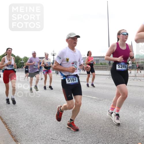 29.06.2025 - hella hamburg halbmarathon Lena Gebhardt http://msf.ph/oto/8438426 29.06.2025 10:29:02 Lombardsbrücke 7169, 12442, 18032, 143, 5167, 5249, 1, 1230, 1518, 1557, 1869, 2688, 3717, 4161, 4362, 4373, 4700, 4834, 4982, 5167, 5249, 5250, 5903, 6102, 6345, 7169, 7449, 8048, 8560, 9642, 9716, 10068, 10198, 10641, 10808, 11989, 12099, 12404, 12442, 12958, 13090, 14205, 15143, 15256, 15452, 15453, 15952, 15955, 16125, 16643, 16673, 18414 meine-sportfotos.de