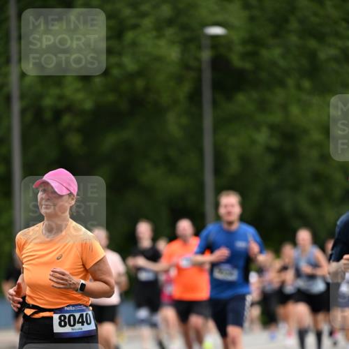 29.06.2025 - hella hamburg halbmarathon Dr. Thomas Lammeyer http://msf.ph/oto/8438440 29.06.2025 10:56:15 Kennedybrücke 1203, 1404, 1418, 1997, 3038, 3934, 4087, 4878, 5062, 5394, 5534, 5716, 6091, 6456, 6954, 7691, 7770, 7771, 7825, 7841, 8040, 8200, 8621, 9220, 9460, 9462, 9582, 9583, 9590, 9594, 9673, 10614, 10830, 11126, 11127 meine-sportfotos.de