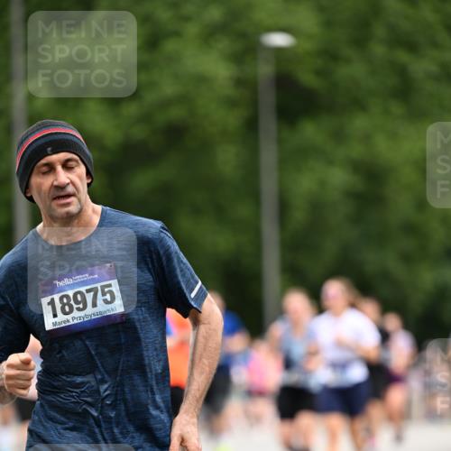 29.06.2025 - hella hamburg halbmarathon Dr. Thomas Lammeyer http://msf.ph/oto/8438525 29.06.2025 10:56:17 Kennedybrücke 1203, 1404, 1418, 1997, 3038, 3934, 4087, 4878, 5062, 5394, 5534, 6456, 6954, 6961, 7691, 7770, 7771, 7825, 7841, 8040, 8200, 9220, 9460, 9462, 9582, 9583, 9590, 9594, 9673, 10614, 10830, 11126, 11127 meine-sportfotos.de