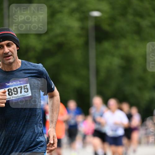 29.06.2025 - hella hamburg halbmarathon Dr. Thomas Lammeyer http://msf.ph/oto/8438530 29.06.2025 10:56:17 Kennedybrücke 1203, 1404, 1418, 1997, 3038, 3934, 4087, 4878, 5062, 5394, 5534, 6456, 6954, 6961, 7691, 7770, 7771, 7825, 7841, 8040, 8200, 9220, 9460, 9462, 9582, 9583, 9590, 9594, 9673, 10614, 10830, 11126, 11127 meine-sportfotos.de
