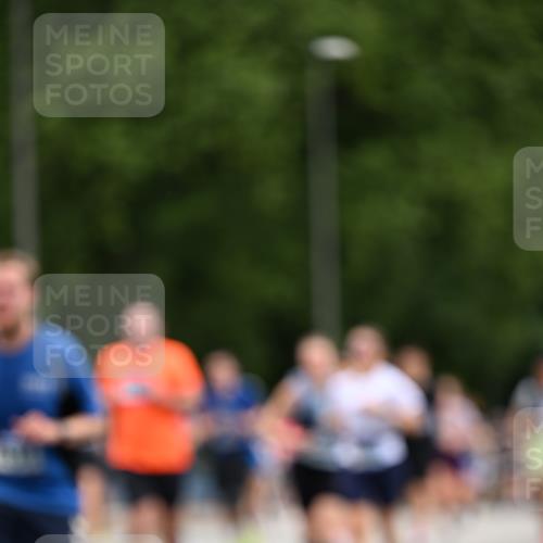 29.06.2025 - hella hamburg halbmarathon Dr. Thomas Lammeyer http://msf.ph/oto/8438554 29.06.2025 10:56:18 Kennedybrücke 1203, 1404, 1418, 1997, 3038, 3934, 4087, 4878, 5062, 5291, 5394, 5534, 6456, 6954, 6961, 7691, 7770, 7771, 7825, 7841, 8040, 8200, 9220, 9460, 9462, 9582, 9583, 9590, 9594, 9673, 10830, 11126, 11127 meine-sportfotos.de