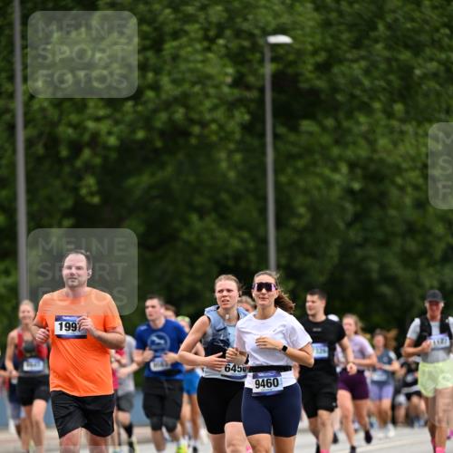 29.06.2025 - hella hamburg halbmarathon Dr. Thomas Lammeyer http://msf.ph/oto/8438572 29.06.2025 10:56:18 Kennedybrücke 1203, 1404, 1418, 1997, 3038, 3934, 4087, 4878, 5062, 5291, 5394, 5534, 6456, 6954, 6961, 7691, 7770, 7771, 7825, 7841, 8040, 8200, 9220, 9460, 9462, 9582, 9583, 9590, 9594, 9673, 10830, 11126, 11127 meine-sportfotos.de