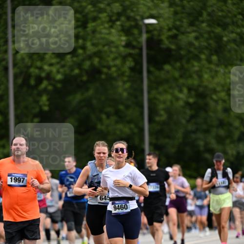 29.06.2025 - hella hamburg halbmarathon Dr. Thomas Lammeyer http://msf.ph/oto/8438603 29.06.2025 10:56:19 Kennedybrücke 1203, 1404, 1418, 1997, 3038, 3934, 4087, 4878, 5062, 5291, 5394, 5534, 6456, 6885, 6954, 6961, 7691, 7770, 7771, 7825, 7841, 8040, 8200, 9220, 9460, 9462, 9582, 9583, 9590, 9594, 9673, 10830, 11126, 11127 meine-sportfotos.de