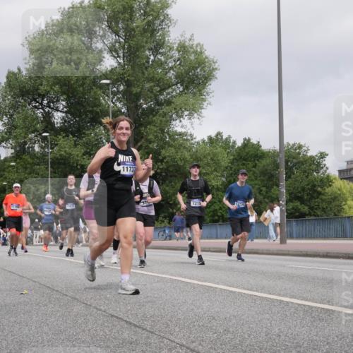 29.06.2025 - hella hamburg halbmarathon Luisa Fischer http://msf.ph/oto/8438622 29.06.2025 10:58:43 Kennedybrücke 11109, 7766, 10471, 11737, 7215, 13230, 1013, 1917, 2084, 3274, 5483, 6023, 7219, 7766, 8110, 8186, 8519, 8626, 10471 meine-sportfotos.de