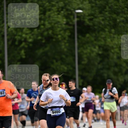 29.06.2025 - hella hamburg halbmarathon Dr. Thomas Lammeyer http://msf.ph/oto/8438628 29.06.2025 10:56:19 Kennedybrücke 1203, 1404, 1418, 1997, 3038, 3934, 4087, 4878, 5062, 5291, 5394, 5534, 6456, 6885, 6954, 6961, 7691, 7770, 7771, 7825, 7841, 8040, 8200, 9220, 9460, 9462, 9582, 9583, 9590, 9594, 9673, 10830, 11126, 11127 meine-sportfotos.de