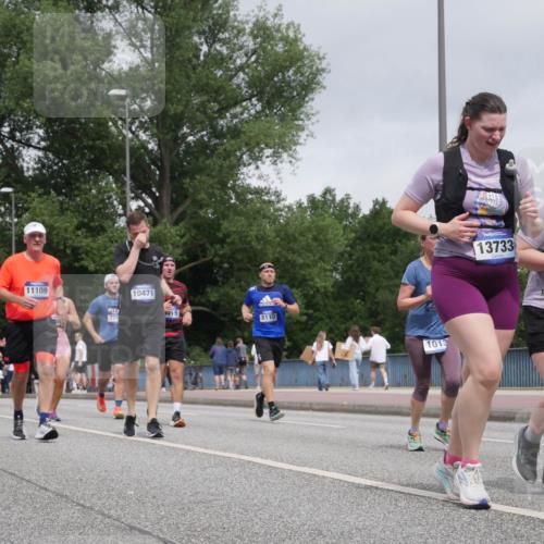 29.06.2025 - hella hamburg halbmarathon Luisa Fischer http://msf.ph/oto/8438692 29.06.2025 10:58:46 Kennedybrücke 11109, 776, 10471, 8110, 1013, 13733, 1013, 2084, 5483, 5487, 6944, 7219, 7766, 8110, 8519, 8626, 10471 meine-sportfotos.de