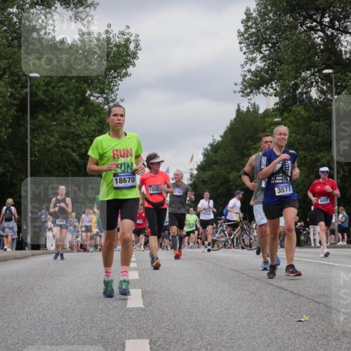 29.06.2025 - hella hamburg halbmarathon Luisa Fischer http://msf.ph/oto/8438823 29.06.2025 10:58:53 Kennedybrücke 2244, 18670, 1502, 5160, 15081, 21, 98, 21, 198, 2, 3577, 9857, 9858, 2084, 3257, 3577, 5487, 6944, 7680, 7766, 8110, 8519, 9857, 9858, 10471 meine-sportfotos.de