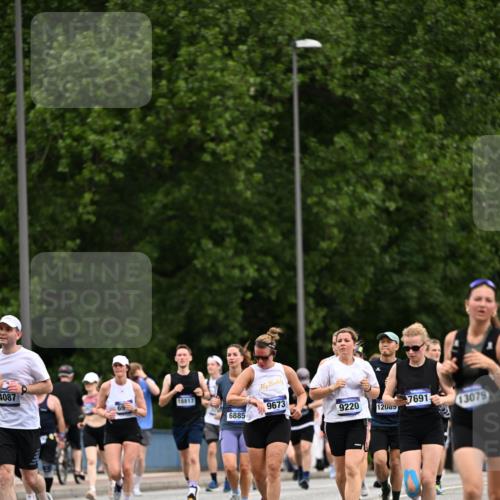 29.06.2025 - hella hamburg halbmarathon Dr. Thomas Lammeyer http://msf.ph/oto/8438994 29.06.2025 10:56:25 Kennedybrücke 1418, 1978, 1997, 3934, 4087, 4273, 4878, 5291, 5394, 5534, 6406, 6456, 6885, 6961, 7691, 7841, 8040, 8672, 9068, 9070, 9220, 9460, 9462, 9582, 9583, 9590, 9594, 9673, 9730, 10342, 10496, 10830, 10928, 11126, 11127, 11375 meine-sportfotos.de
