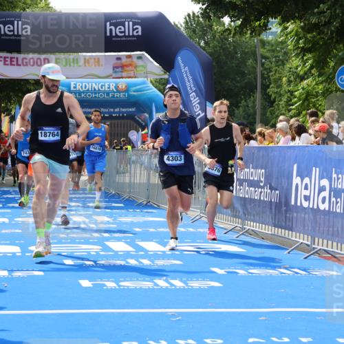 29.06.2025 - hella hamburg halbmarathon Strokosch-Dieckow http://msf.ph/oto/8439291 29.06.2025 10:41:18 Ziel 1570, 3332, 4205, 4303, 5387, 6771, 6901, 7432, 7774, 9711, 10375, 10783, 12434, 12895, 13876, 14555, 16816, 17834, 18412, 18509, 18573, 18764 meine-sportfotos.de