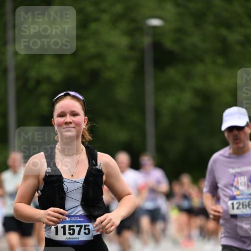 29.06.2025 - hella hamburg halbmarathon Dr. Thomas Lammeyer http://msf.ph/oto/8439351 29.06.2025 10:56:30 Kennedybrücke 1978, 1997, 3140, 3934, 4087, 4273, 4815, 5291, 5534, 6406, 6456, 6885, 6961, 6985, 7691, 7841, 8194, 8196, 8672, 9068, 9070, 9220, 9460, 9582, 9583, 9590, 9594, 9673, 9730, 10296, 10342, 10496, 10928, 11084, 11126, 11127, 11375 meine-sportfotos.de