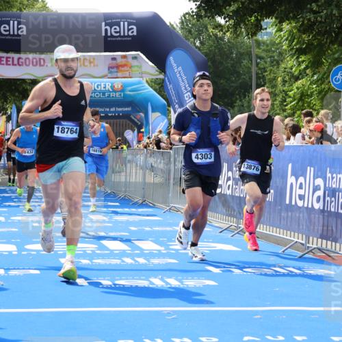 29.06.2025 - hella hamburg halbmarathon Strokosch-Dieckow http://msf.ph/oto/8439417 29.06.2025 10:41:19 Ziel 1570, 2797, 3204, 4205, 4303, 5387, 6771, 6901, 7432, 7774, 7796, 9711, 10375, 10783, 12434, 13876, 14555, 16816, 17834, 18412, 18509, 18573, 18764 meine-sportfotos.de