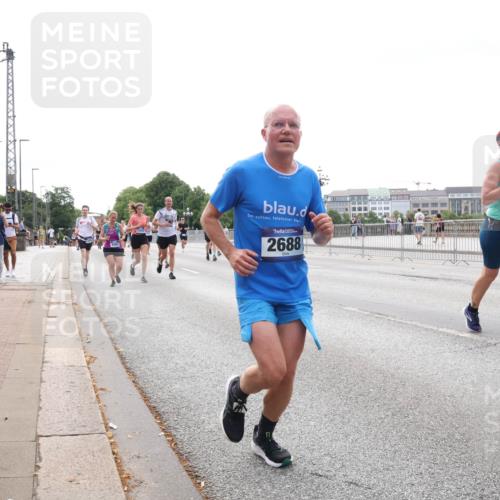 29.06.2025 - hella hamburg halbmarathon Lena Gebhardt http://msf.ph/oto/8439512 29.06.2025 10:29:10 Lombardsbrücke 4982, 2688, 186, 1230, 1518, 1557, 1869, 2688, 3179, 3311, 3717, 4161, 4349, 4362, 4373, 4700, 4834, 4982, 5167, 5249, 5250, 6345, 6725, 7169, 7449, 8048, 8812, 9714, 10068, 10198, 10641, 10808, 11792, 11803, 11989, 12099, 12404, 12442, 12958, 13090, 14205, 14644, 15143, 15256, 15452, 15453, 15952, 15955, 16643, 16673, 16676, 17496, 18298, 18299, 18414 meine-sportfotos.de