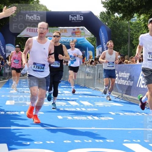 29.06.2025 - hella hamburg halbmarathon Strokosch-Dieckow http://msf.ph/oto/8439606 29.06.2025 10:41:13 Ziel 1136, 1570, 3332, 3618, 4205, 4303, 4380, 5387, 5709, 6901, 8122, 9659, 9711, 9815, 10375, 12434, 12895, 13876, 17834, 18764 meine-sportfotos.de