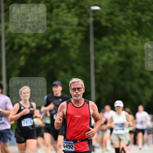 29.06.2025 - hella hamburg halbmarathon Dr. Thomas Lammeyer http://msf.ph/oto/8439662 29.06.2025 10:56:39 Kennedybrücke 1369, 1978, 3140, 3645, 4087, 4273, 4815, 5262, 5291, 6406, 6671, 6885, 6961, 6985, 7682, 7691, 7737, 8194, 8196, 8672, 9068, 9070, 9220, 9582, 9583, 9594, 9673, 9730, 10296, 10342, 10496, 10928, 11084, 11127, 11297, 11375 meine-sportfotos.de