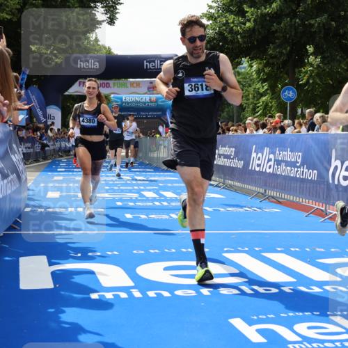 29.06.2025 - hella hamburg halbmarathon Strokosch-Dieckow http://msf.ph/oto/8439881 29.06.2025 10:41:09 Ziel 1136, 2568, 3332, 3618, 4205, 4380, 4871, 5387, 5709, 6683, 6901, 8122, 9358, 9659, 9711, 9815, 10375, 12434, 12895, 13268, 17100, 17620, 17834, 17971, 18045, 18049 meine-sportfotos.de