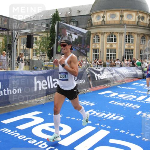 29.06.2025 - hella hamburg halbmarathon Michael Strokosch http://msf.ph/oto/8439989 29.06.2025 10:23:48 Ziel 5301, 6699, 9151, 9447, 10780 meine-sportfotos.de
