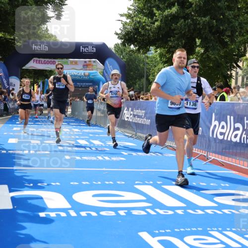29.06.2025 - hella hamburg halbmarathon Strokosch-Dieckow http://msf.ph/oto/8440033 29.06.2025 10:41:08 Ziel 1136, 2568, 2949, 3332, 3618, 4205, 4380, 4871, 5387, 5709, 6683, 6901, 8122, 9358, 9659, 9711, 9815, 10375, 12434, 12895, 13268, 17100, 17620, 17834, 17971, 18045, 18049 meine-sportfotos.de