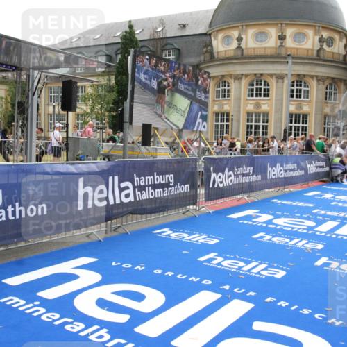 29.06.2025 - hella hamburg halbmarathon Michael Strokosch http://msf.ph/oto/8440380 29.06.2025 10:24:00 Ziel 7963, 11194, 12360, 13440, 14753 meine-sportfotos.de