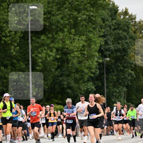 29.06.2025 - hella hamburg halbmarathon Dr. Thomas Lammeyer http://msf.ph/oto/8440470 29.06.2025 10:57:01 Kennedybrücke 1369, 2308, 2593, 2983, 2988, 3227, 3645, 3787, 5262, 6135, 6604, 6671, 7511, 7682, 7735, 7737, 7871, 8250, 8251, 9340, 10600, 10634, 10693, 10884, 11297 meine-sportfotos.de