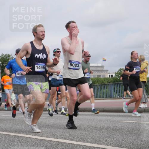 29.06.2025 - hella hamburg halbmarathon Luisa Fischer http://msf.ph/oto/8440480 29.06.2025 10:21:09 Kennedybrücke 1603, 812, 14950, 10, 1664, 5023, 10332, 11450, 1067, 1298, 1641, 1982, 2305, 3977, 4194, 4738, 4804, 5023, 8248, 9539, 9586, 9717, 9734, 10332, 10831 meine-sportfotos.de