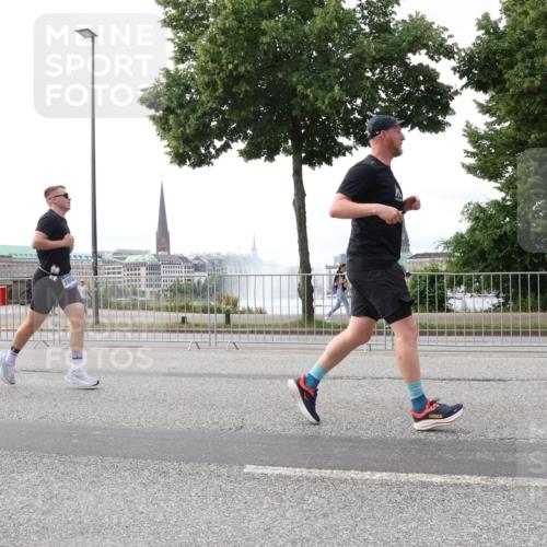 29.06.2025 - hella hamburg halbmarathon Lena Gebhardt http://msf.ph/oto/8440516 29.06.2025 10:29:18 Lombardsbrücke 2010, 1230, 1661, 1869, 2688, 3179, 3311, 3524, 3717, 4161, 4349, 4362, 4373, 4834, 4982, 5167, 6285, 6345, 6725, 7169, 7449, 7517, 7832, 8048, 8812, 9714, 10198, 10322, 10641, 10808, 10996, 11249, 11792, 11803, 11989, 12086, 12099, 12404, 12442, 12958, 13090, 13382, 14205, 14644, 15143, 15452, 15453, 15952, 15955, 16306, 16659, 16662, 16673, 16676, 17496, 17945, 18298, 18299, 18414 meine-sportfotos.de