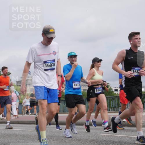 29.06.2025 - hella hamburg halbmarathon Luisa Fischer http://msf.ph/oto/8440555 29.06.2025 10:21:13 Kennedybrücke 16038, 154, 498, 49, 13370, 8248, 1687, 1670, 1067, 1268, 1298, 1477, 1982, 2087, 2305, 3482, 4194, 4738, 5290, 6332, 7160, 7649, 7882, 7883, 8248, 9539, 9586, 9717, 9734, 9834, 10332, 10831 meine-sportfotos.de