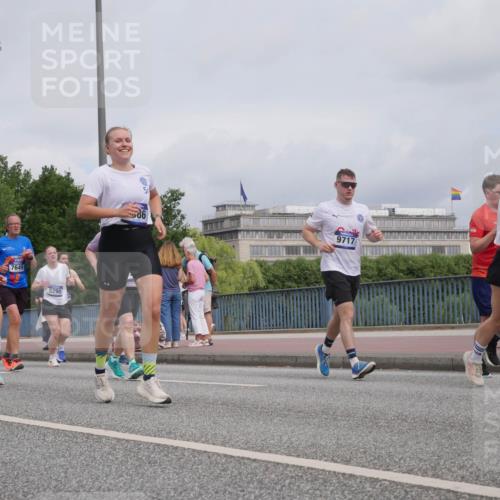 29.06.2025 - hella hamburg halbmarathon Luisa Fischer http://msf.ph/oto/8440586 29.06.2025 10:21:16 Kennedybrücke 18155, 1477, 7649, 5290, 9717, 1067, 1268, 1298, 1477, 2087, 2305, 3482, 4194, 4738, 5290, 6332, 7160, 7649, 7838, 7882, 7883, 8248, 9586, 9717, 9734, 9834, 9844, 10174 meine-sportfotos.de