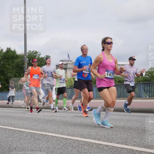 29.06.2025 - hella hamburg halbmarathon Luisa Fischer http://msf.ph/oto/8440614 29.06.2025 10:21:19 Kennedybrücke 126, 5482, 18155, 9834, 7160, 7649, 1477, 161, 15465, 1268, 1477, 2087, 2634, 3482, 4738, 5290, 6332, 7160, 7413, 7649, 7838, 7882, 7883, 9586, 9717, 9834, 9844, 10174 meine-sportfotos.de