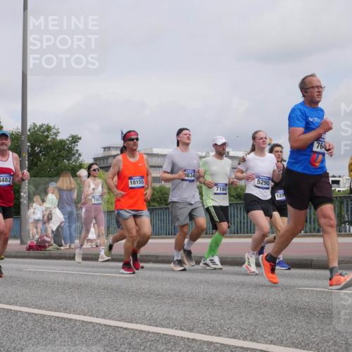 29.06.2025 - hella hamburg halbmarathon Luisa Fischer http://msf.ph/oto/8440630 29.06.2025 10:21:20 Kennedybrücke 126, 11352, 3482, 18155, 7883, 834, 7160, 5290, 129, 764, 1268, 1477, 2087, 2634, 3482, 4738, 5290, 6332, 7160, 7413, 7649, 7838, 7882, 7883, 9717, 9834, 9844, 10174 meine-sportfotos.de