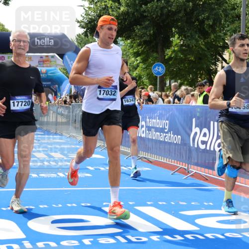 29.06.2025 - hella hamburg halbmarathon Strokosch-Dieckow http://msf.ph/oto/8440739 29.06.2025 10:40:57 Ziel 1677, 2949, 4871, 6550, 6683, 7378, 9358, 9547, 9755, 10369, 10934, 11062, 11922, 12088, 12385, 13029, 13158, 14661, 15689, 16347, 17032, 17100, 17620, 17720, 17971, 18045, 18049, 18173 meine-sportfotos.de