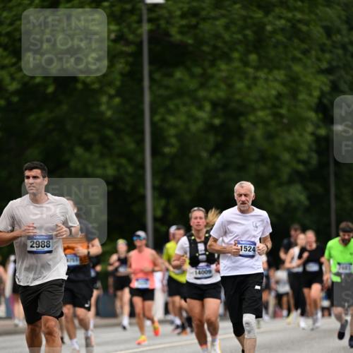29.06.2025 - hella hamburg halbmarathon Dr. Thomas Lammeyer http://msf.ph/oto/8440839 29.06.2025 10:57:09 Kennedybrücke 2308, 2420, 2593, 2983, 2988, 3227, 3787, 6135, 6604, 7032, 7511, 7690, 7735, 7871, 8250, 8251, 9340, 10080, 10417, 10568, 10600, 10634, 10693, 10884 meine-sportfotos.de