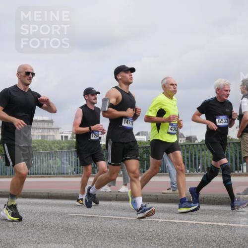 29.06.2025 - hella hamburg halbmarathon Luisa Fischer http://msf.ph/oto/8440954 29.06.2025 10:21:46 Kennedybrücke 3780, 1289, 6533, 14770, 438, 1521, 3202, 4123, 4383, 5264, 5266, 5611, 5733, 5910, 6413, 7121, 7445, 7454, 8067, 8665, 9276, 9505, 10467, 10502, 10856 meine-sportfotos.de
