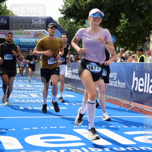 29.06.2025 - hella hamburg halbmarathon Strokosch-Dieckow http://msf.ph/oto/8441027 29.06.2025 10:40:55 Ziel 1631, 1677, 2949, 6429, 6550, 6683, 7109, 7378, 9547, 9755, 9979, 10369, 10934, 11062, 11922, 12088, 12385, 13029, 13158, 14661, 15689, 16347, 17032, 17720, 17971, 18173 meine-sportfotos.de