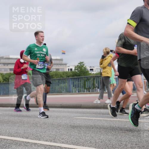 29.06.2025 - hella hamburg halbmarathon Luisa Fischer http://msf.ph/oto/8441062 29.06.2025 10:21:54 Kennedybrücke 96, 7214, 1655, 7454, 1521, 3321, 3591, 3592, 5049, 5264, 5266, 5611, 5910, 6413, 7214, 7454, 8799, 9549, 9658, 10172, 10467, 10687 meine-sportfotos.de
