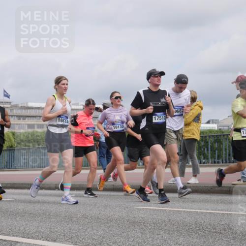 29.06.2025 - hella hamburg halbmarathon Luisa Fischer http://msf.ph/oto/8441151 29.06.2025 10:22:01 Kennedybrücke 18916, 16833, 66, 17510, 19130, 0687, 17571, 1349, 2096, 3026, 3321, 3591, 3592, 4718, 4845, 6194, 6477, 6482, 8799, 9549, 9658, 9756, 9757, 9964, 10037, 10172, 10687, 10816 meine-sportfotos.de