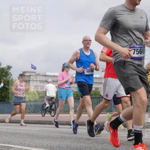 29.06.2025 - hella hamburg halbmarathon Luisa Fischer http://msf.ph/oto/8441303 29.06.2025 10:22:16 Kennedybrücke 17386, 1565, 16168, 7566, 1718, 2311, 2589, 2781, 2895, 3105, 3118, 3529, 5034, 5098, 5323, 6270, 7051, 7252, 7566, 7844, 8575, 9652 meine-sportfotos.de