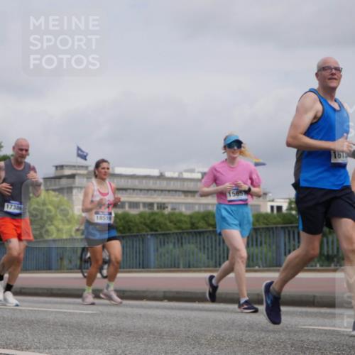 29.06.2025 - hella hamburg halbmarathon Luisa Fischer http://msf.ph/oto/8441307 29.06.2025 10:22:16 Kennedybrücke 16925, 17386, 18519, 15657, 161, 3529, 1718, 2311, 2589, 2781, 2895, 3105, 3118, 3529, 5034, 5098, 5323, 6270, 7051, 7252, 7566, 7844, 8575, 9652 meine-sportfotos.de