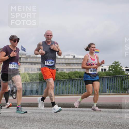 29.06.2025 - hella hamburg halbmarathon Luisa Fischer http://msf.ph/oto/8441320 29.06.2025 10:22:17 Kennedybrücke 5098, 17736, 17386, 18519, 1718, 2311, 2589, 2895, 3105, 3118, 3529, 5034, 5098, 6270, 7051, 7252, 7566, 7844, 8575, 9652 meine-sportfotos.de