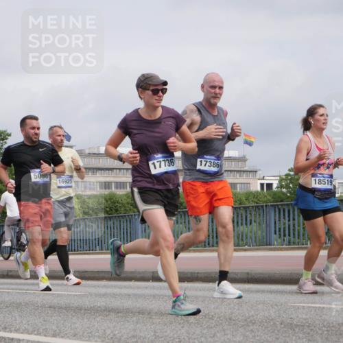 29.06.2025 - hella hamburg halbmarathon Luisa Fischer http://msf.ph/oto/8441331 29.06.2025 10:22:18 Kennedybrücke 8575, 5098, 16925, 17736, 17386, 18519, 1718, 2311, 2589, 2895, 3105, 3118, 3529, 5034, 5098, 6270, 7252, 7566, 7844, 8575, 9652 meine-sportfotos.de