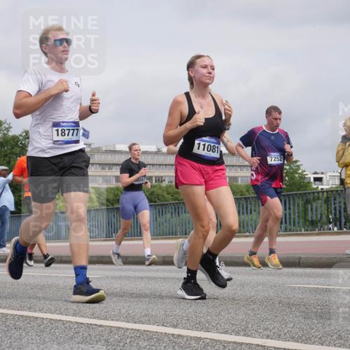 29.06.2025 - hella hamburg halbmarathon Luisa Fischer http://msf.ph/oto/8441387 29.06.2025 10:22:21 Kennedybrücke 15817, 14593, 18777, 034, 11081, 7252, 1325, 1332, 1718, 1755, 2017, 2589, 2895, 3105, 3118, 4722, 5034, 5080, 5098, 6270, 6736, 7252, 8575, 8761, 9252, 10129 meine-sportfotos.de