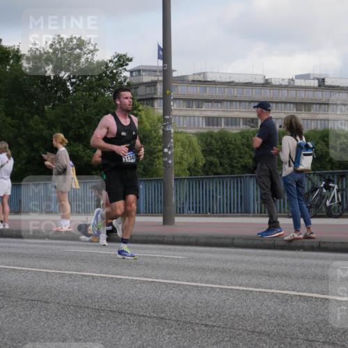 29.06.2025 - hella hamburg halbmarathon Luisa Fischer http://msf.ph/oto/8441423 29.06.2025 09:41:32 Kennedybrücke 1342, 51, 6699 meine-sportfotos.de