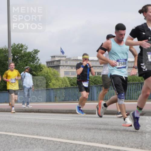 29.06.2025 - hella hamburg halbmarathon Luisa Fischer http://msf.ph/oto/8441428 29.06.2025 10:22:24 Kennedybrücke 2017, 6736, 3105, 2589, 6270, 1325, 1332, 1755, 2017, 2589, 2812, 2895, 3105, 3118, 4108, 4110, 4722, 5034, 5080, 5449, 6270, 6542, 6736, 7143, 7252, 8761, 9252, 9270, 9272, 9856, 10124, 10129 meine-sportfotos.de